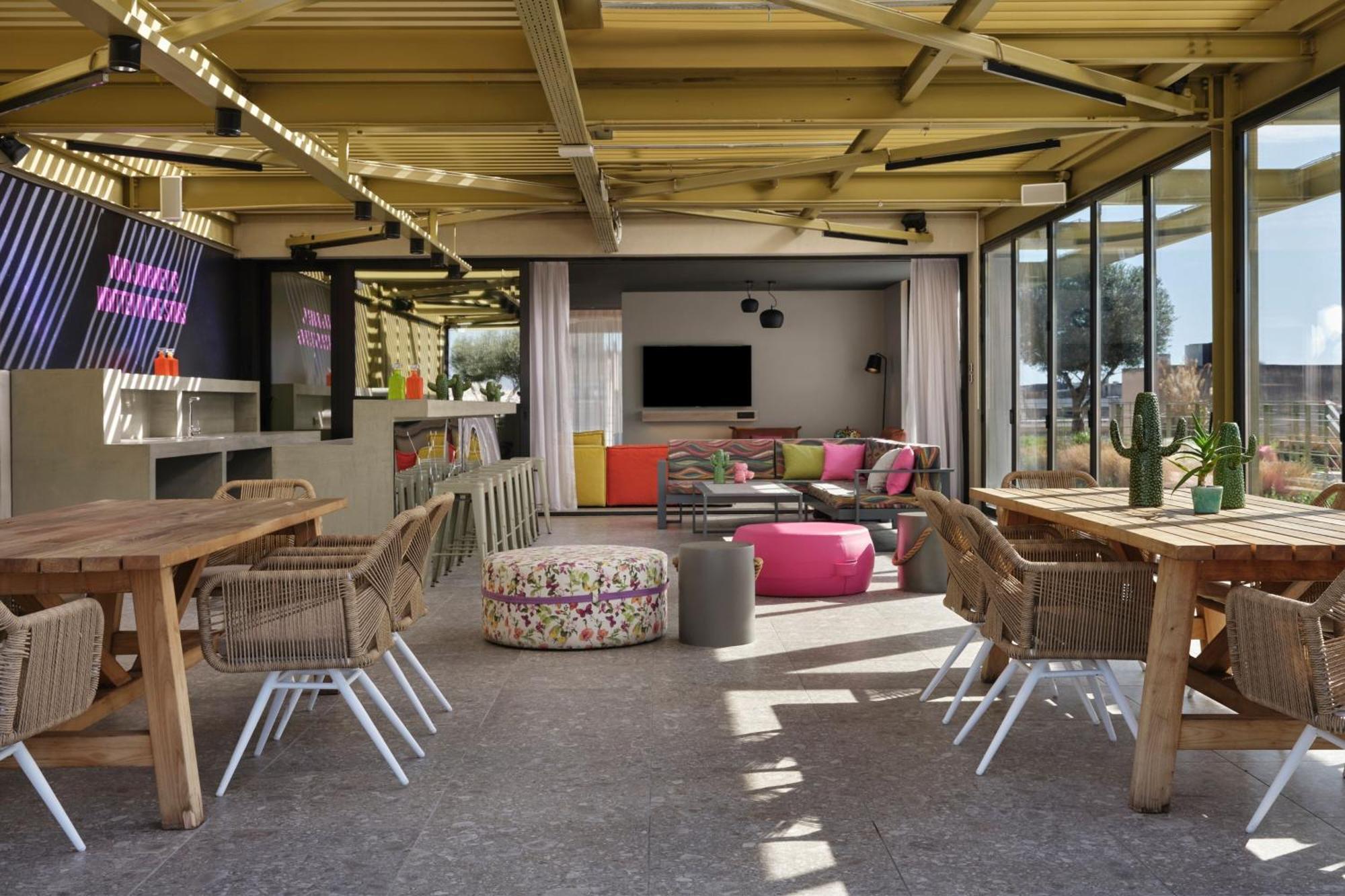 Moxy Athens City Exterior foto